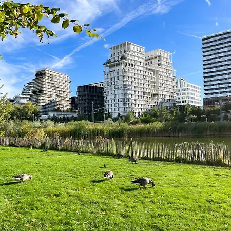 Dans Le 17eme Appartamento Parigi